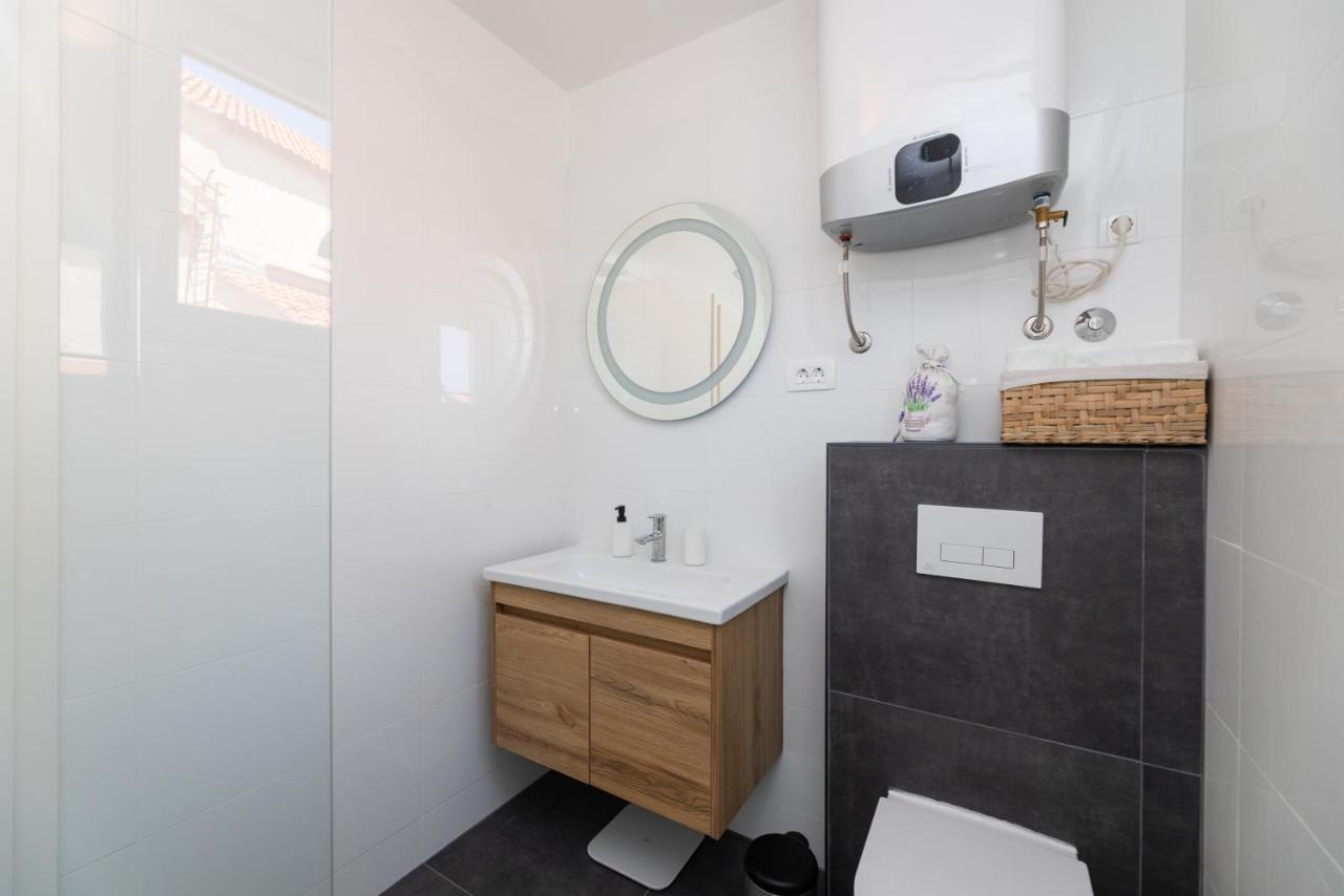 Two Flowers Luxury Apartment Supetar
